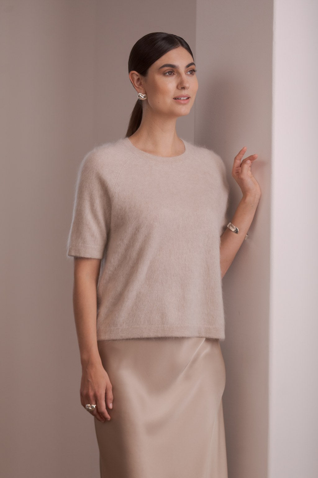 Lyhythihainen kashmirneule, Latte