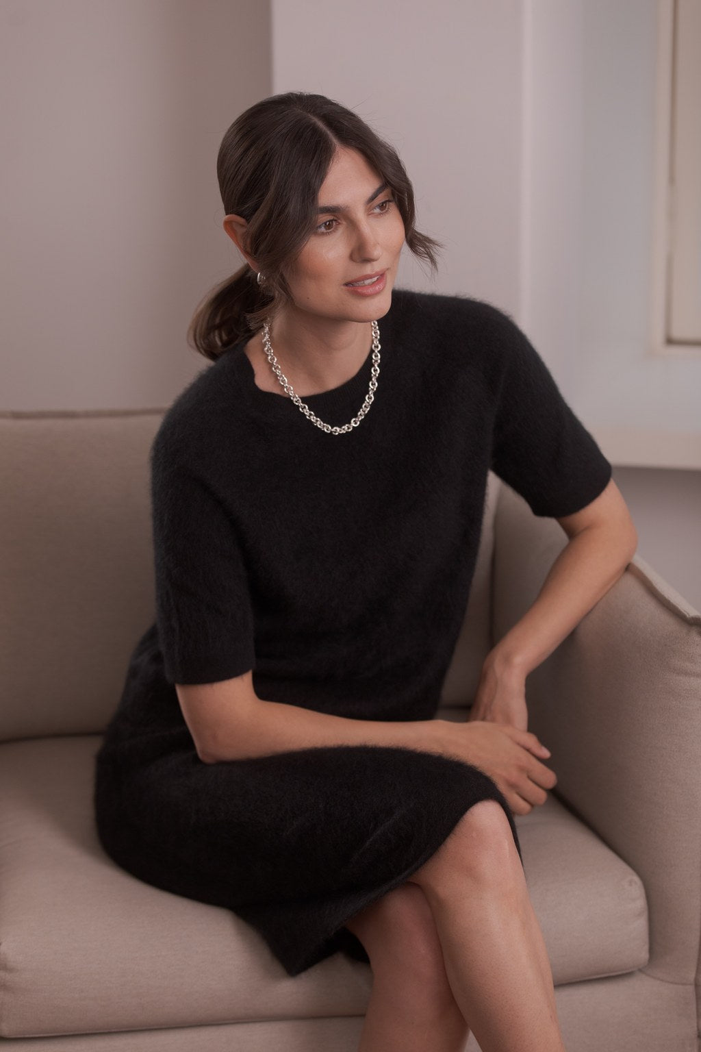 Lyhythihainen kashmirneule, Black