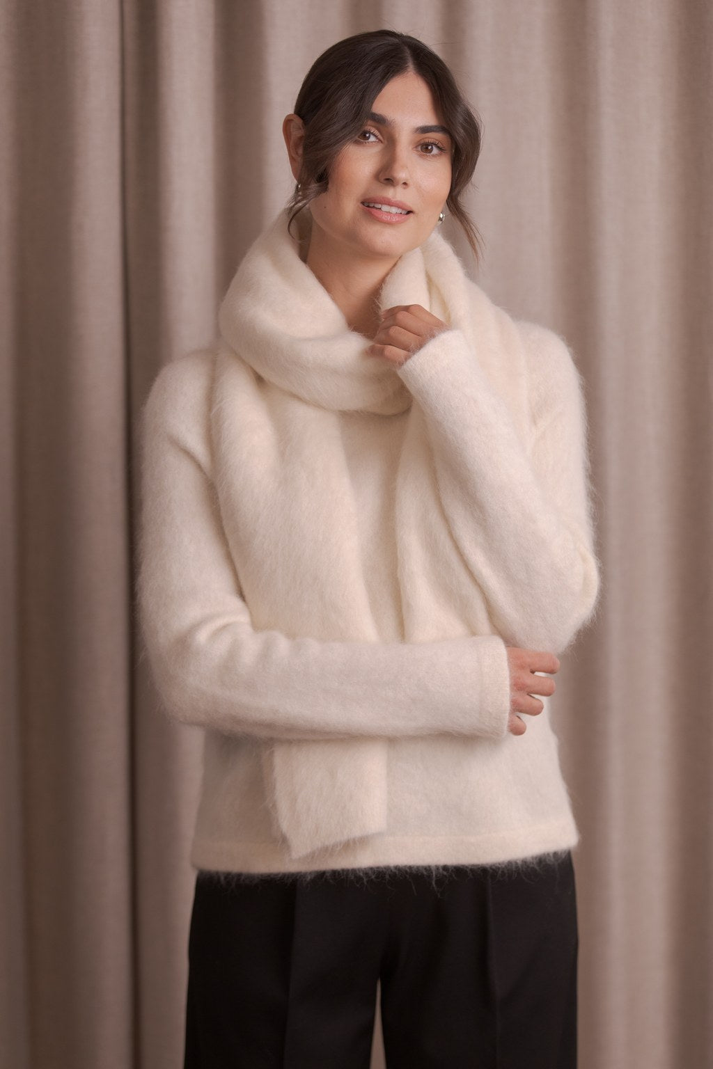 Alpakkasekoitehuivi, cream