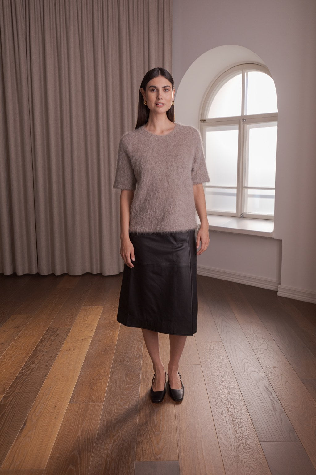 Lyhythihainen alpakkasekoiteneule, Greige