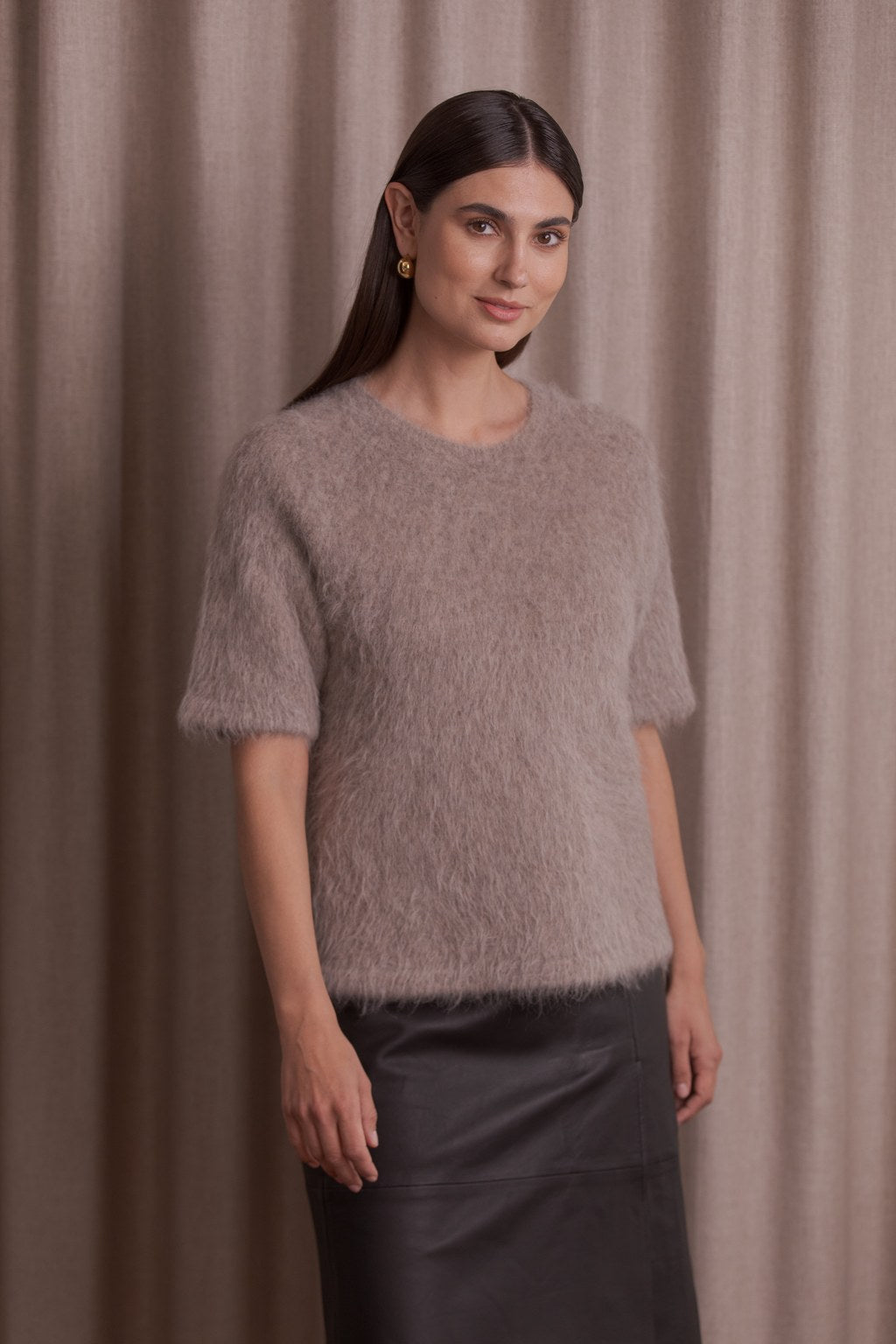 Lyhythihainen alpakkasekoiteneule, Greige