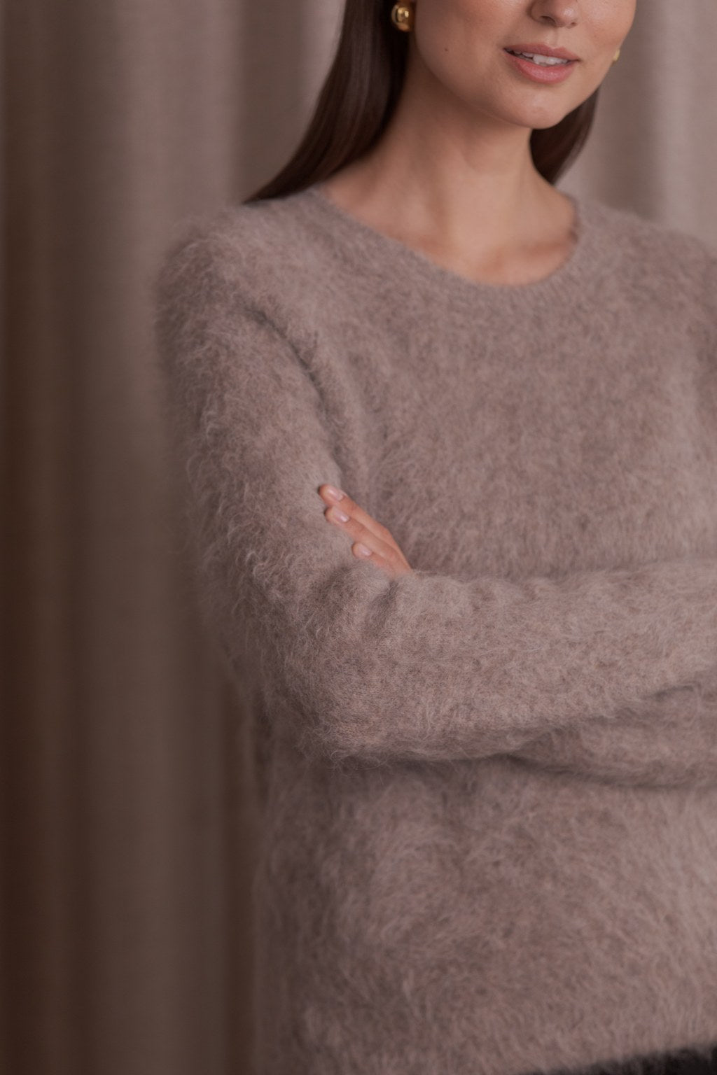 Pitkähihainen alpakkasekoiteneule, Greige