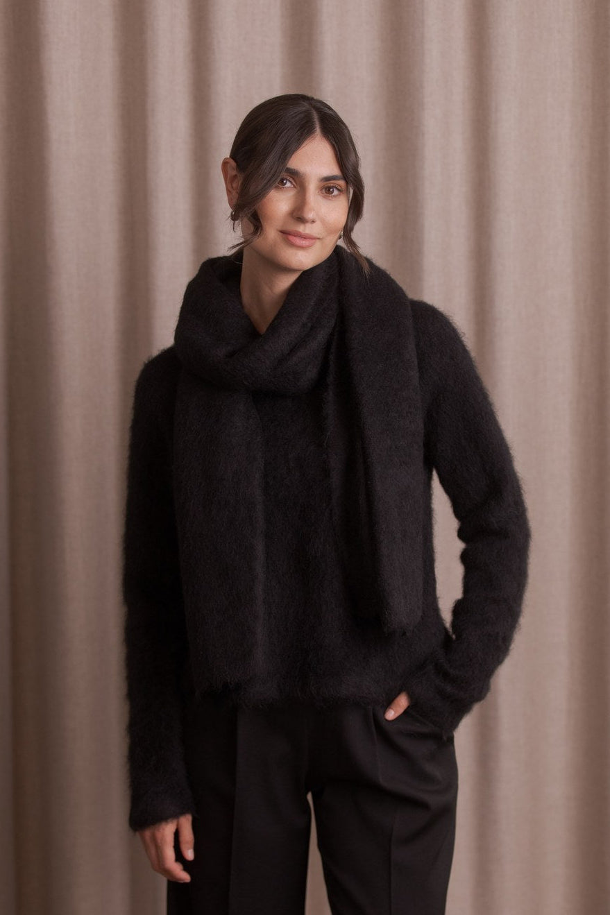 Original Storyn musta alpakkasekoitehuivi